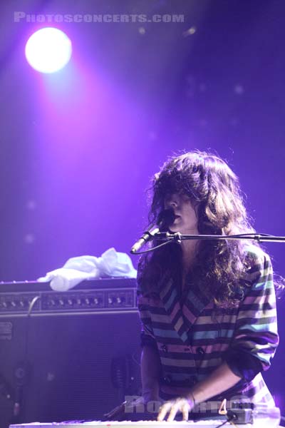 BEACH HOUSE - 2010-11-04 - PARIS - La Cigale - 